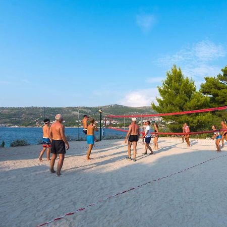 Mobilehome Adams Glamping - Camp Adriatic Примоштен Екстер'єр фото